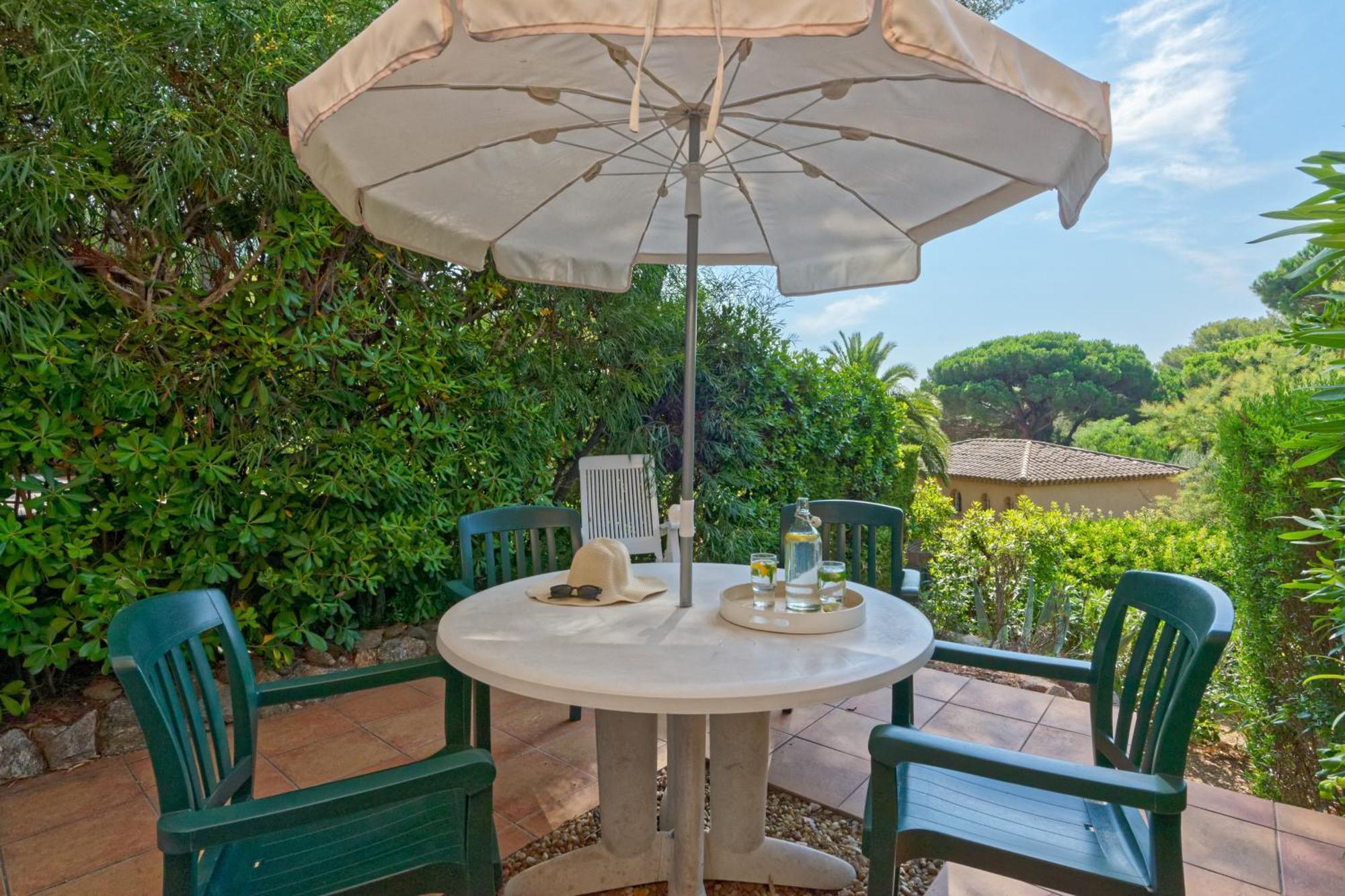 Residence Partenaire Le Domaine De Garlande 滨海卡瓦莱尔 外观 照片