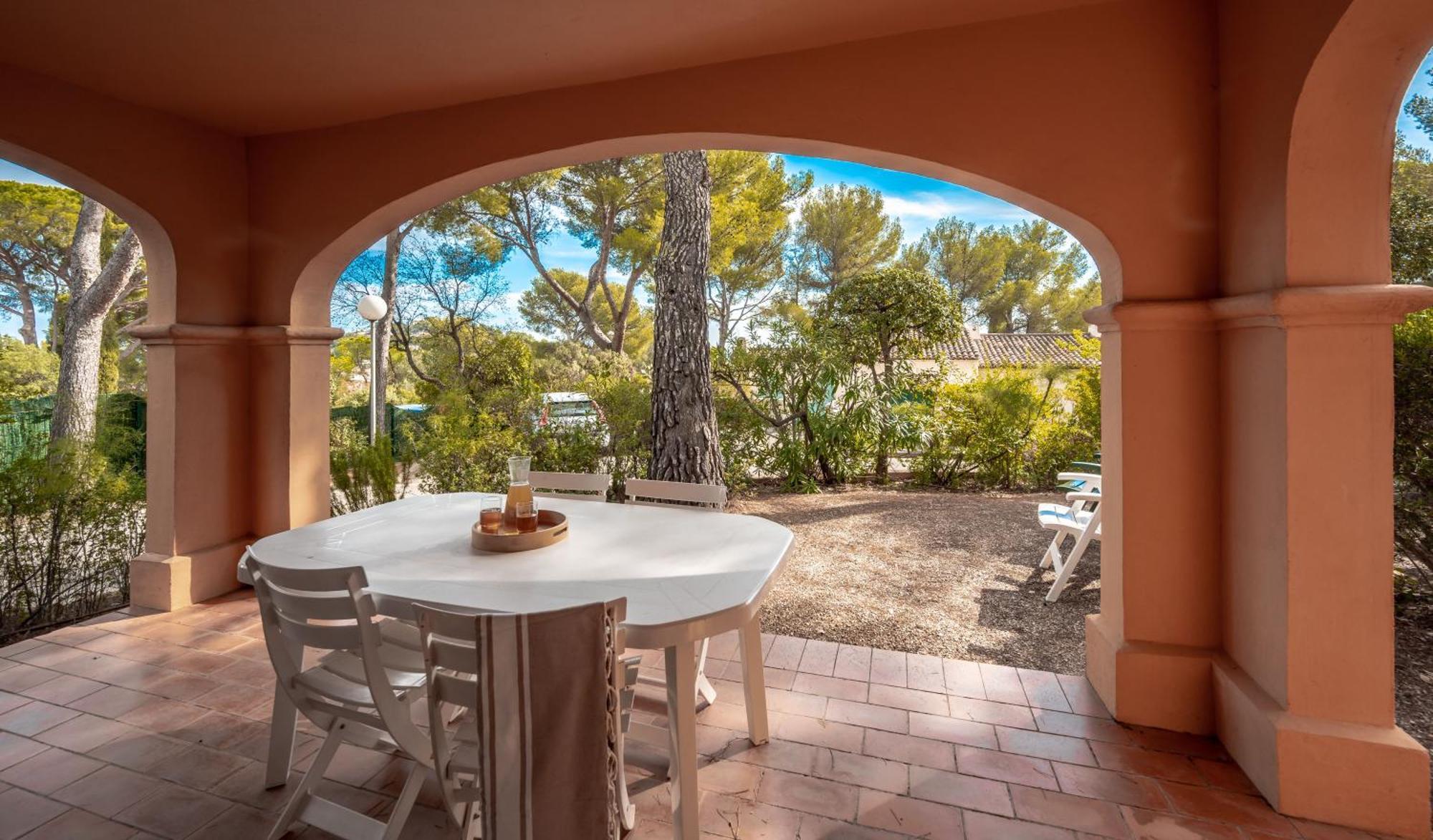 Residence Partenaire Le Domaine De Garlande 滨海卡瓦莱尔 外观 照片
