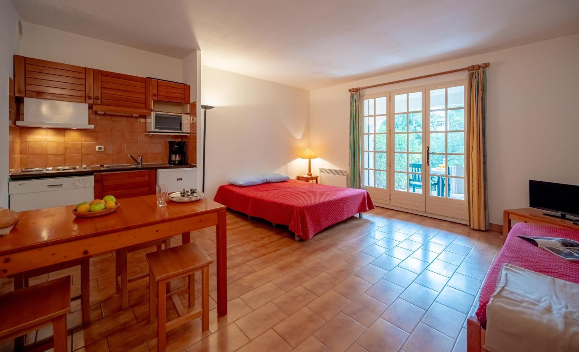 Residence Partenaire Le Domaine De Garlande 滨海卡瓦莱尔 外观 照片