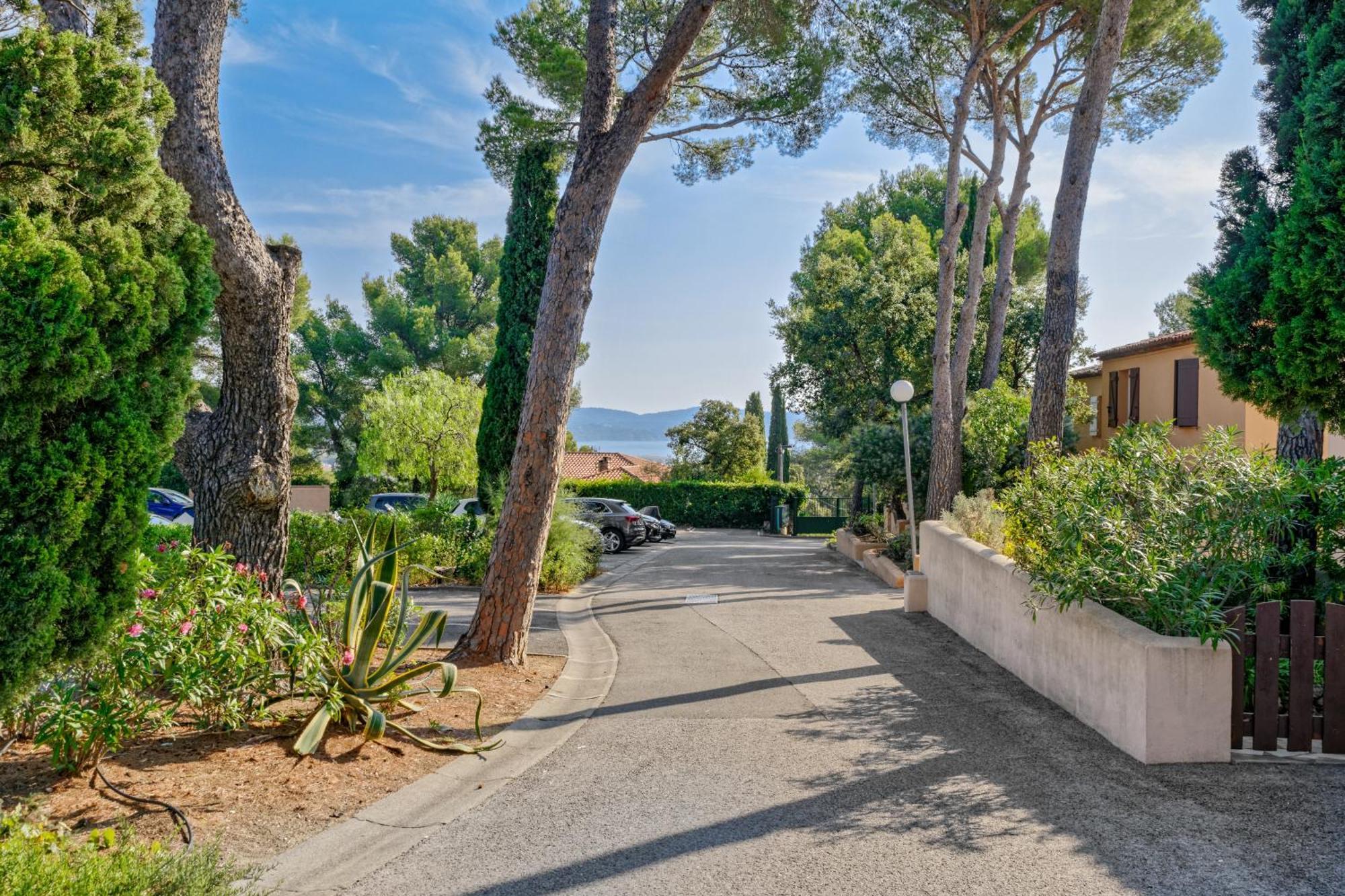 Residence Partenaire Le Domaine De Garlande 滨海卡瓦莱尔 外观 照片